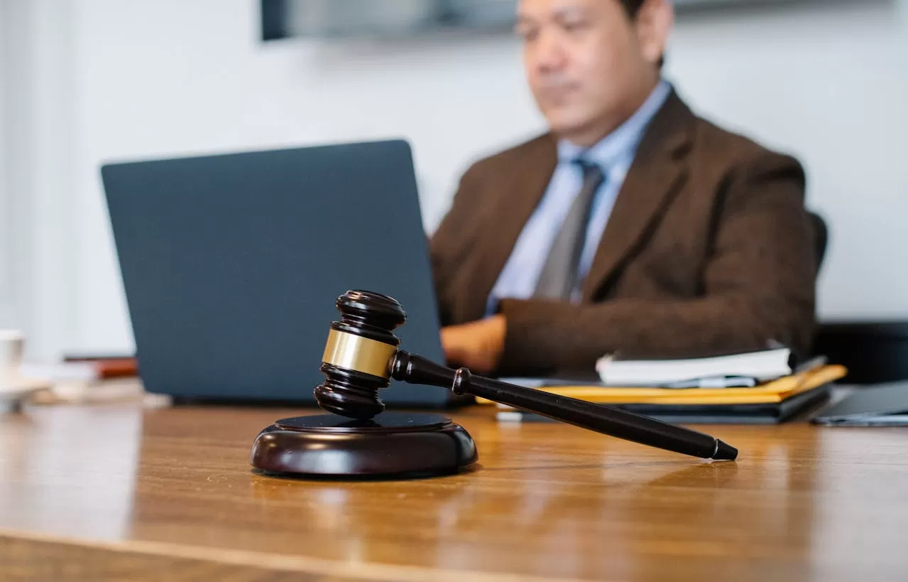 Legal document translation and certification (professional legal translation agency)